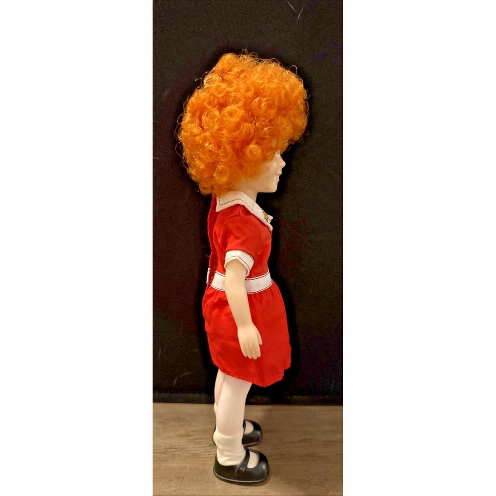 1982 The World of Annie Knickerbocker 11" Doll With Necklace - Picture 4 of 11